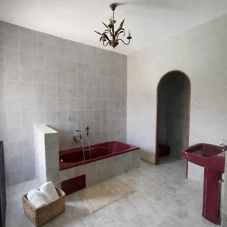 Bed and breakfast De Charme - 4 Indépendantes Et 3 Salles De Bains *